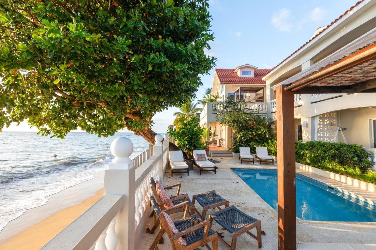 Tres Sirenas Beach Inn Rincón Extérieur photo