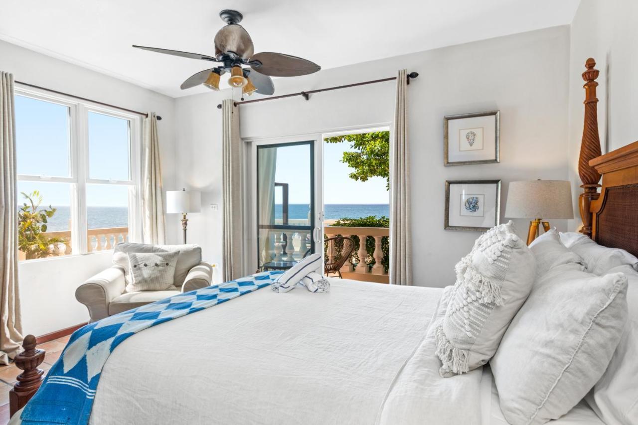Tres Sirenas Beach Inn Rincón Extérieur photo
