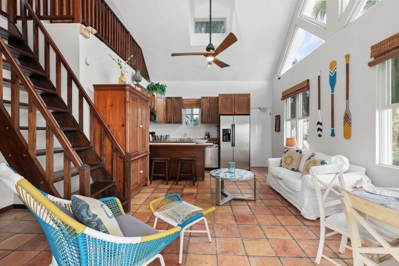 Tres Sirenas Beach Inn Rincón Extérieur photo