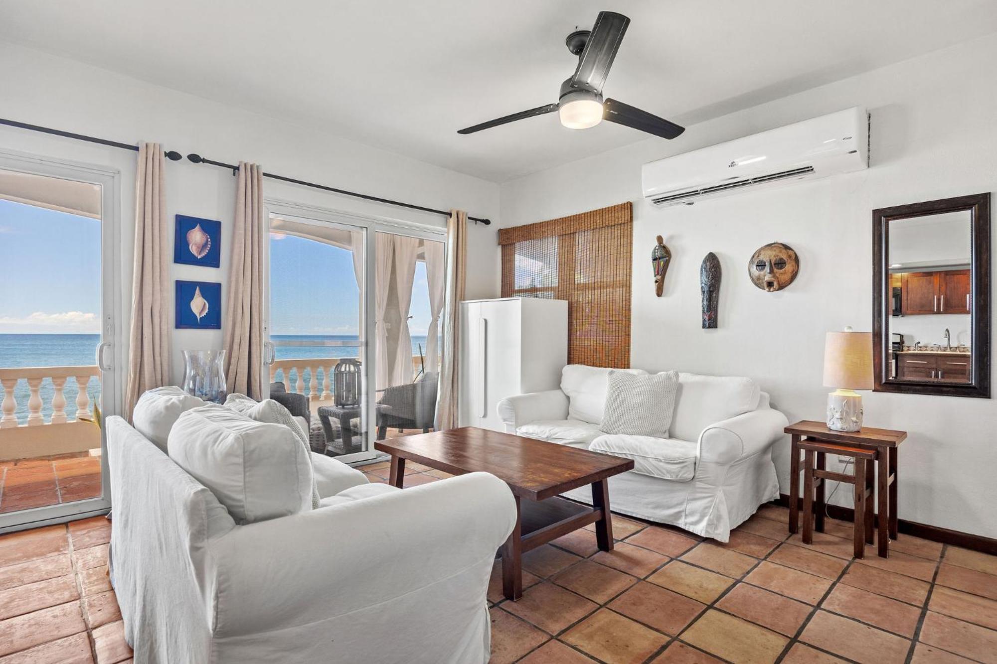 Tres Sirenas Beach Inn Rincón Extérieur photo
